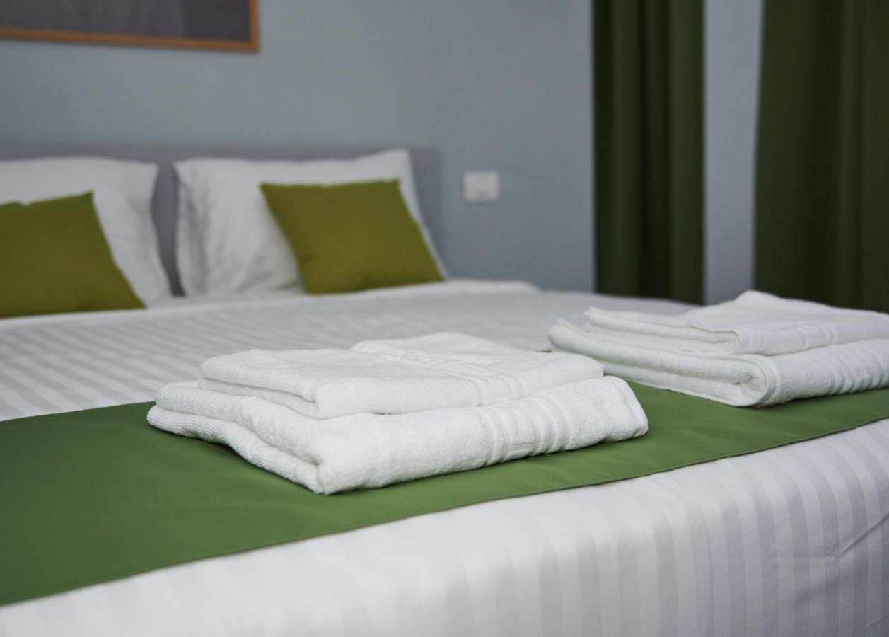 Astra Hotel Călimăneşti Buitenkant foto
